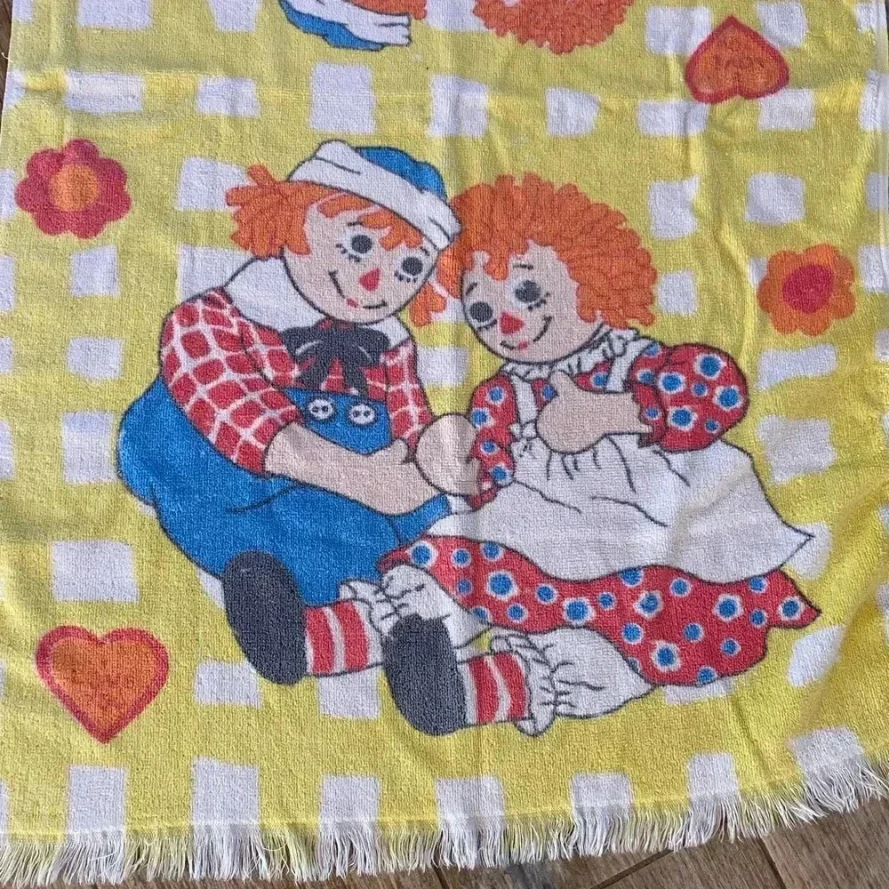 Raggedy Ann & Andy Vintage Bath Towel Wamsutta 1970s Bobbs Merril Fringe Retro